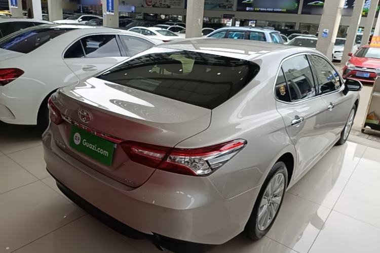 Used Toyota Camry 2019 2.0G Luxury Edition China VI Standard Rear Right 45 Deg