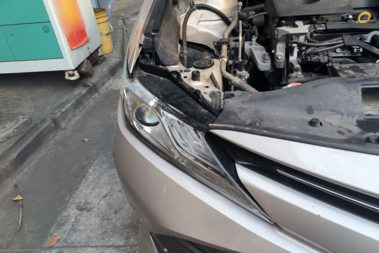 Used Toyota Camry 2019 Revised Version 2.0G Luxury Edition Right Front Headlight