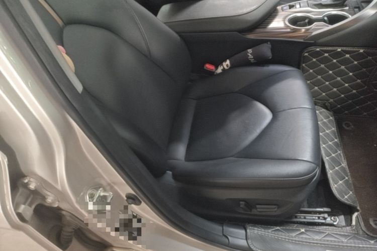 Used Toyota Camry 2019 Revised Version 2.0G Luxury Edition Right Front Seat