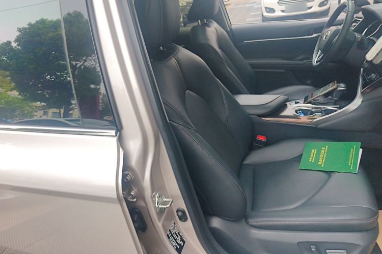 Used Toyota Camry 2019 Revised Version 2.0G Luxury Edition Right Front Seat