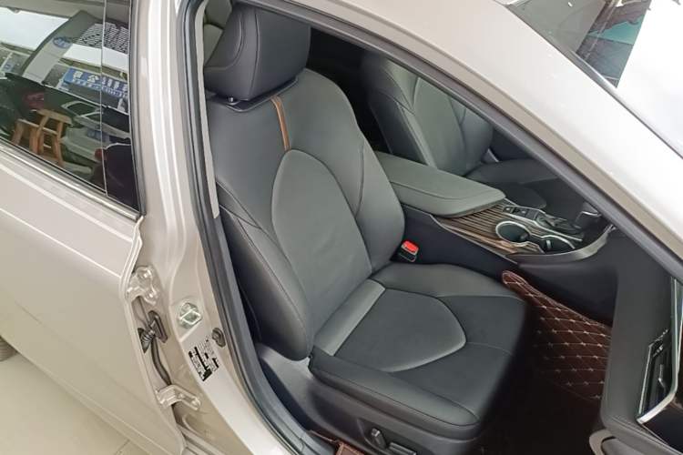 Used Toyota Camry 2019 2.0G Luxury Edition China VI Standard Right Front Seat
