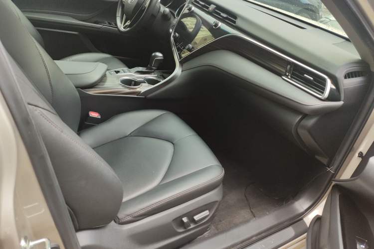 Used Toyota Camry 2019 2.5G Luxury Edition China VI Standard Right Front Seat