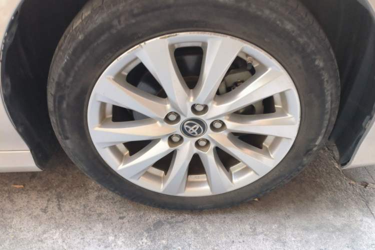Used Toyota Camry 2019 Revised Version 2.0G Luxury Edition Right Front Wheel Hub