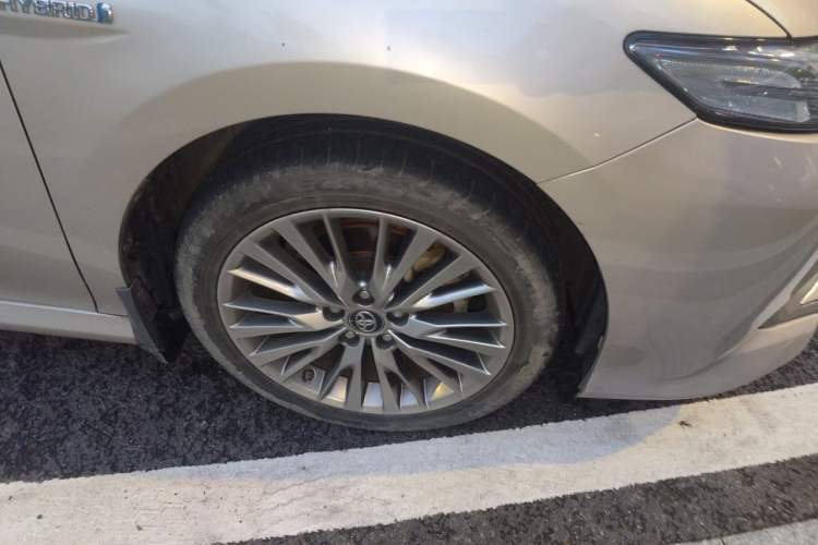 Used Toyota Camry 2019 Dual-Engine 2.5 HG Luxury Edition China VI Standard Right Front Wheel Hub
