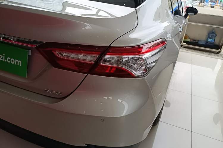 Used Toyota Camry 2019 2.0G Luxury Edition China VI Standard Right Rear Taillight