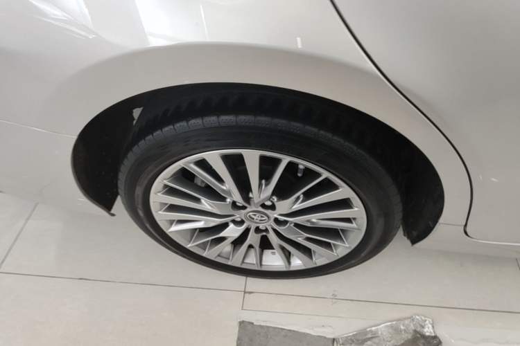 Used Toyota Camry 2019 Revised Version Dual-Engine 2.5 HG Luxury Edition Right Rear Wheel Hub