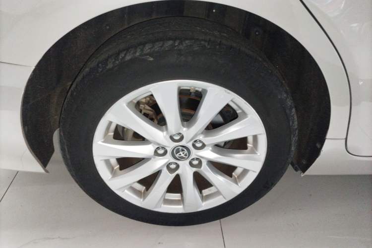 Used Toyota Camry 2019 2.0G Luxury Edition China VI Standard Right Rear Wheel Hub