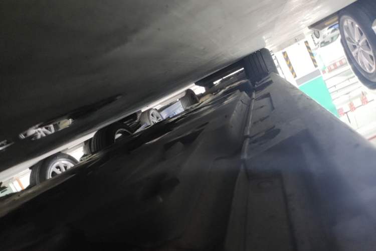 Used Toyota Camry 2019 Revised Version 2.0G Luxury Edition Right Side Sill
