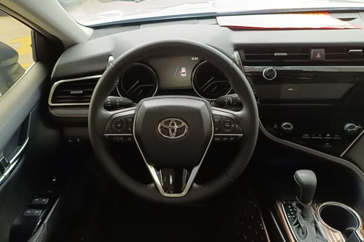 Used Toyota Camry 2019 2.0G Luxury Edition China VI Standard Steering Wheel