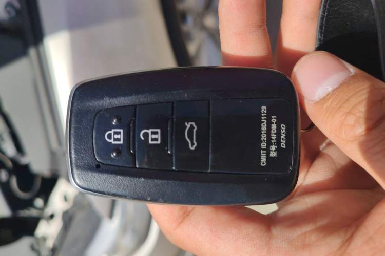 Used Toyota Camry 2019 Revised Version 2.5G Luxury Edition Vehicle Key
