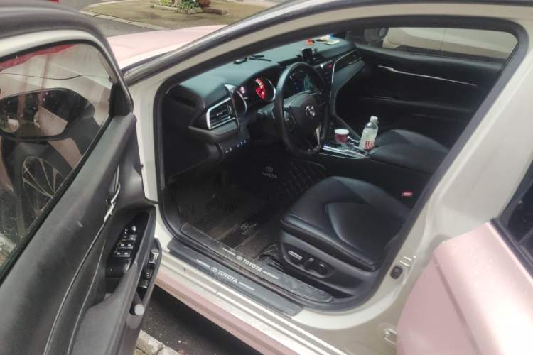Used Toyota Camry 2019 Revised Version 2.0S Fēngshàng Edition Driver Seat