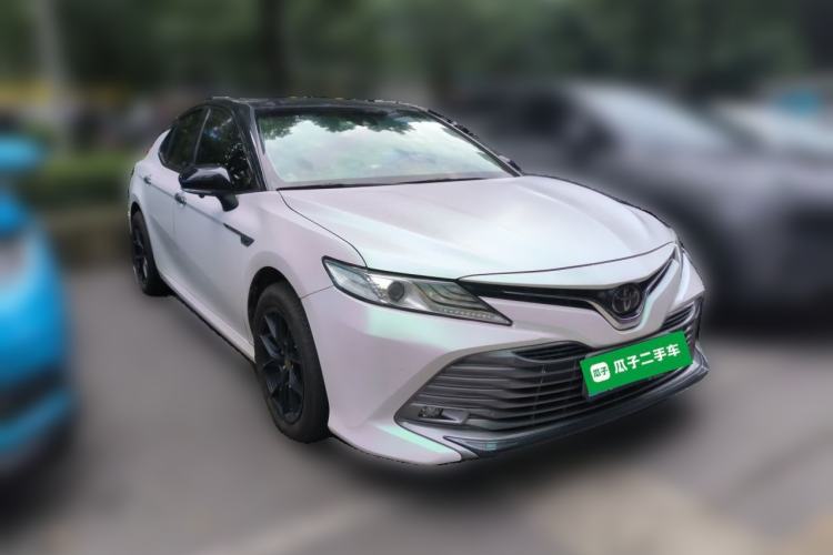 Used Toyota Camry 2019 Revised Version 2.0G Luxury Edition Front Right 45 Deg
