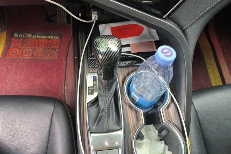 Used Toyota Camry 2019 Revised Version 2.0G Luxury Edition Gear Lever