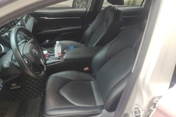 Used Toyota Camry 2019 Revised Version 2.0S Fēngshàng Edition Left Front Seat