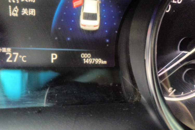 Used Toyota Camry 2019 Revised Version 2.0G Luxury Edition Odometer Close Up