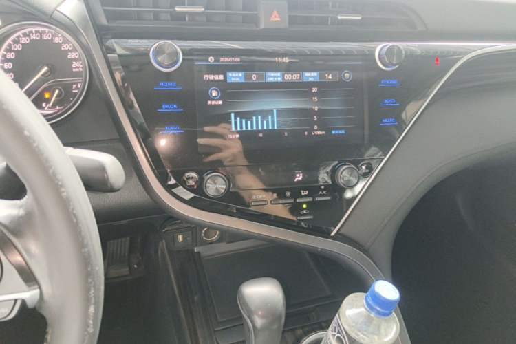 Used Toyota Camry 2019 2.0G Luxury Edition China VI Standard Audio And AC Panel