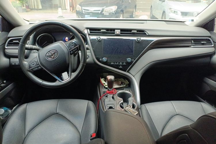 Used Toyota Camry 2019 Revised Version 2.0G Luxury Edition Center Console