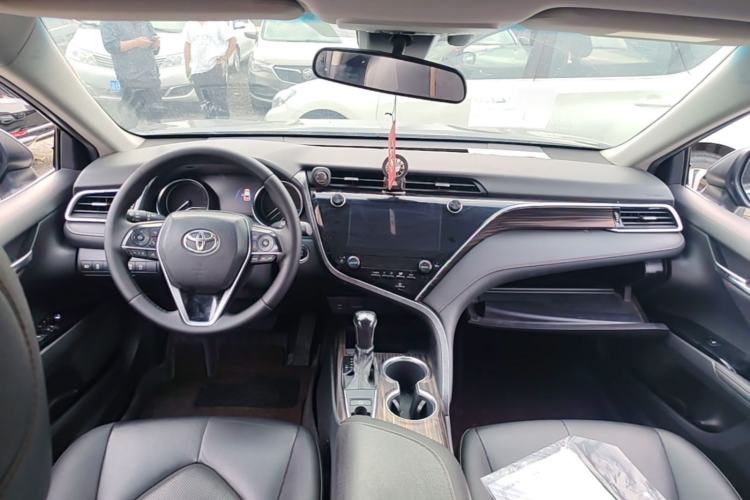 Used Toyota Camry 2019 2.0G Luxury Edition China V Standard Center Console