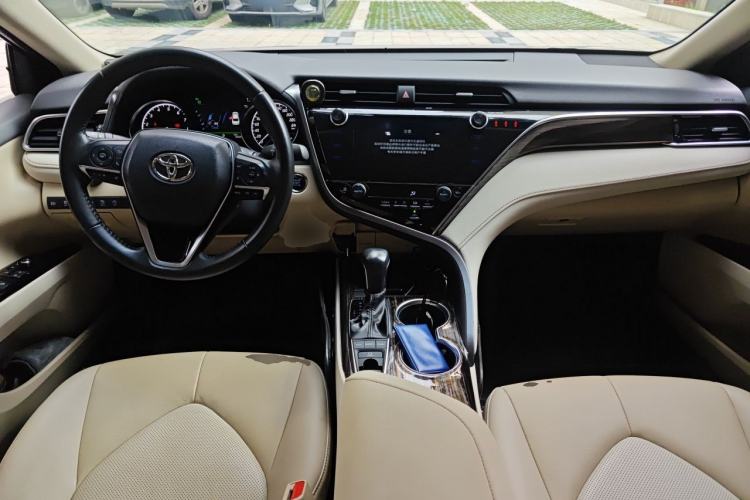 Used Toyota Camry 2019 Revised Version 2.5G Luxury Edition Center Console