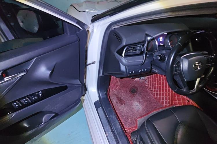 Used Toyota Camry 2019 2.5S FENGSHANG Version China VI Standard Driver Seat
