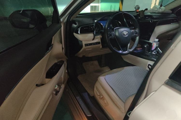 Used Toyota Camry 2019 2.5G Luxury Edition China VI Standard Driver Seat