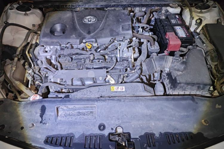Used Toyota Camry 2019 2.5S FENGSHANG Version China VI Standard Engine Bay