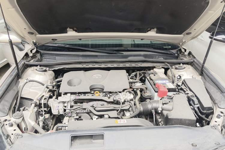 Used Toyota Camry 2019 2.0G Luxury Edition China VI Standard Engine Bay