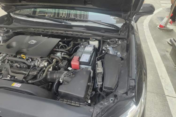 Used Toyota Camry 2019 Revised Version 2.0G Luxury Edition Engine Bay Left