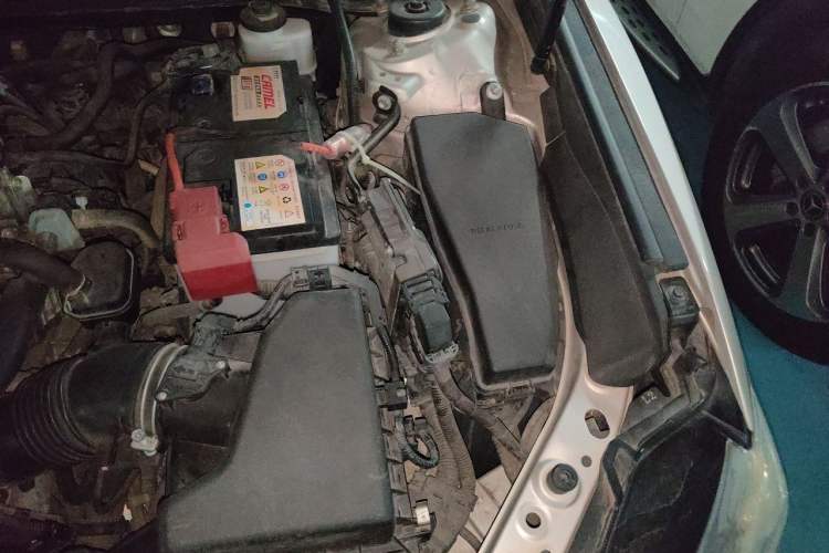 Used Toyota Camry 2019 2.5G Luxury Edition China VI Standard Engine Bay Left