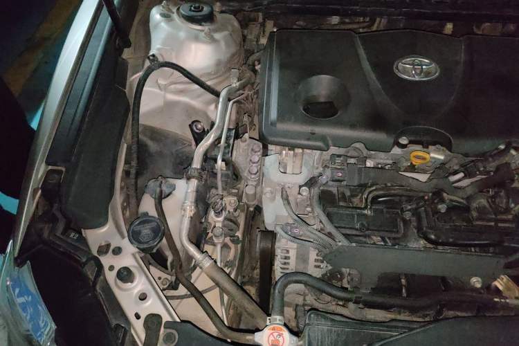 Used Toyota Camry 2019 2.5G Luxury Edition China VI Standard Engine Bay Right