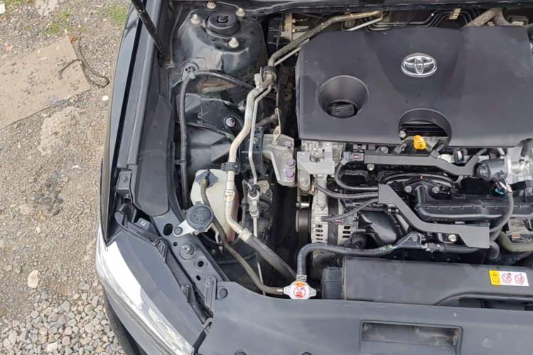 Used Toyota Camry 2019 2.0G Luxury Edition China V Standard Engine Bay Right