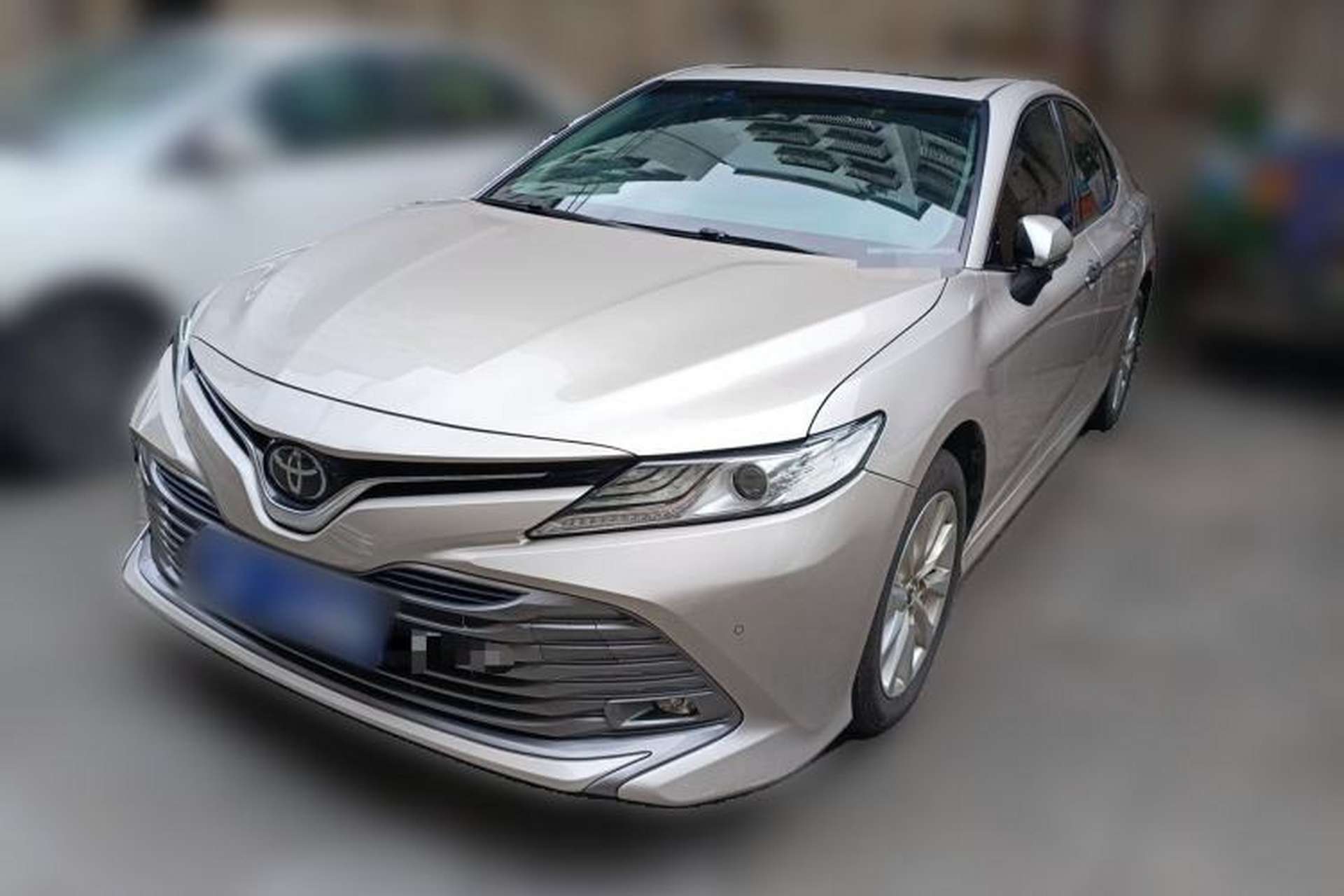 Used Toyota Camry 2019 Revised Version 2.0G Luxury Edition Front Left 45 Deg