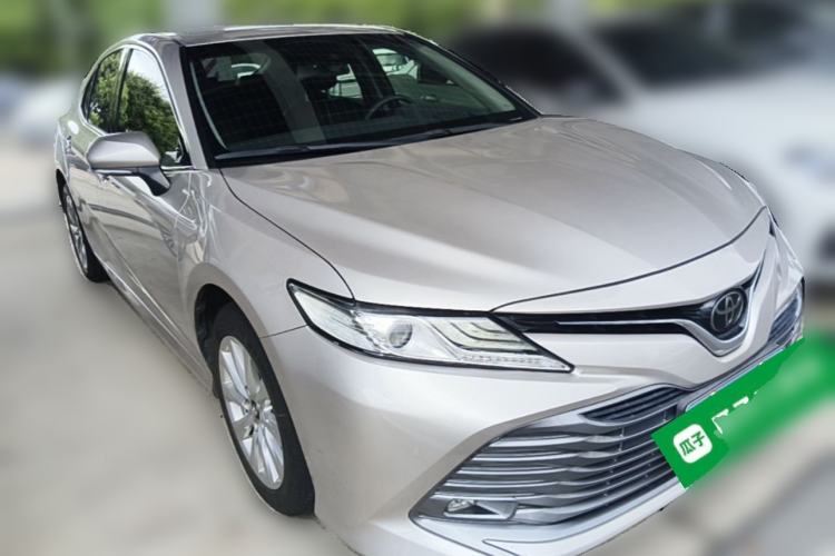 Used Toyota Camry 2019 2.0G Luxury Edition China VI Standard Front Right 45 Deg