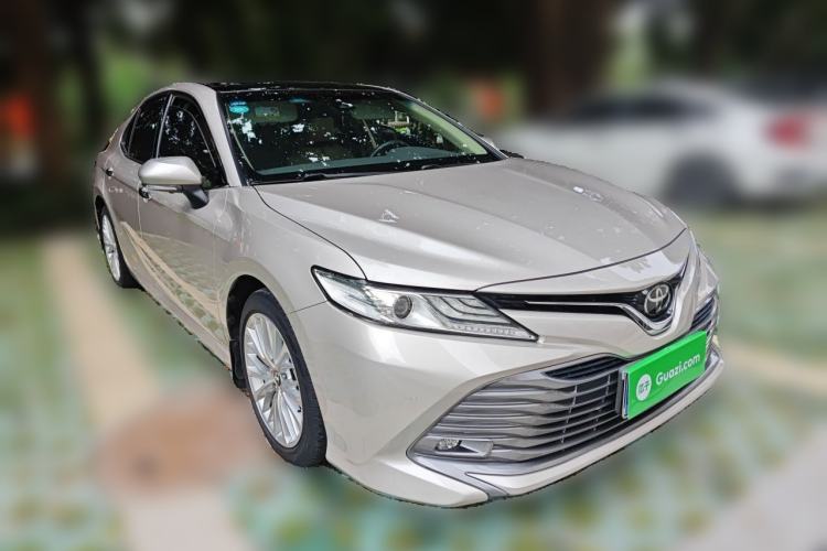 Used Toyota Camry 2019 Revised Version 2.5G Luxury Edition Front Right 45 Deg