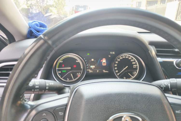 Used Toyota Camry 2019 Revised Version Dual-Engine 2.5 HG Luxury Edition Instrument Cluster