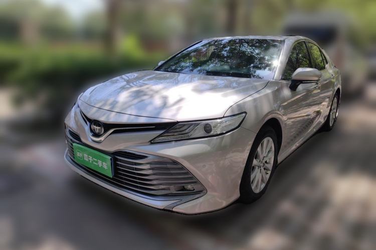 Used Toyota Camry 2019 Revised Version 2.0G Luxury Edition Guazi used car, China used car export, Used car for sale, Used cars, Cheapest cars for sale