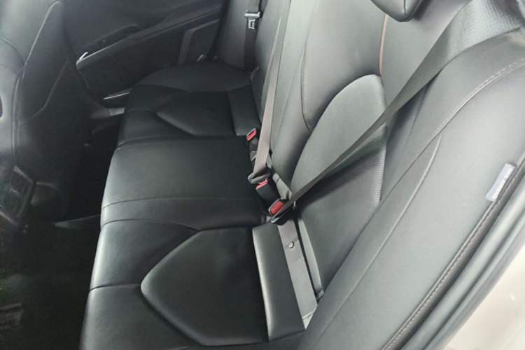 Used Toyota Camry 2019 2.0G Luxury Edition China VI Standard Left Rear Seat