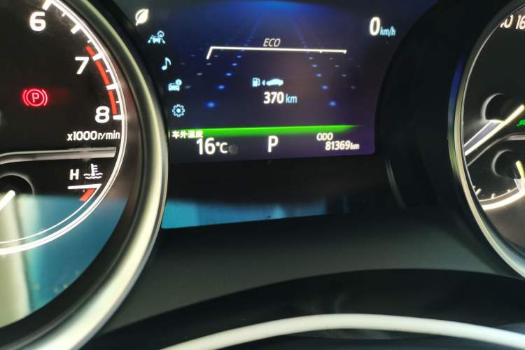Used Toyota Camry 2019 Revised Version 2.5G Luxury Edition Odometer Close Up