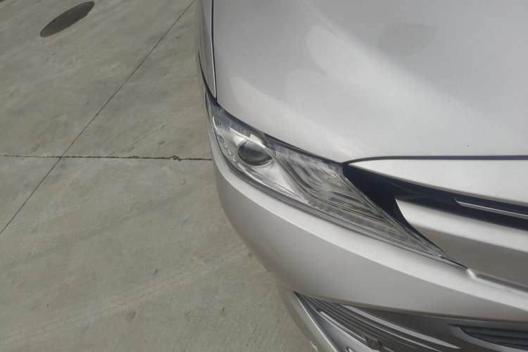 Used Toyota Camry 2019 2.5G Luxury Edition China VI Standard Right Front Headlight