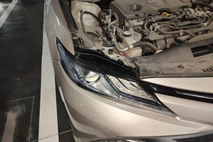 Used Toyota Camry 2019 Dual-Engine 2.5 HG Luxury Edition China V Standard Right Front Headlight