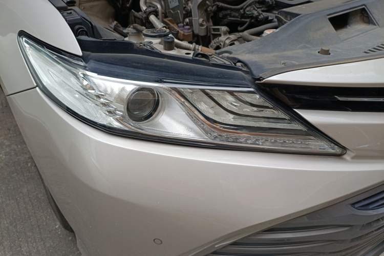 Used Toyota Camry 2019 Revised Version 2.0G Luxury Edition Right Front Headlight