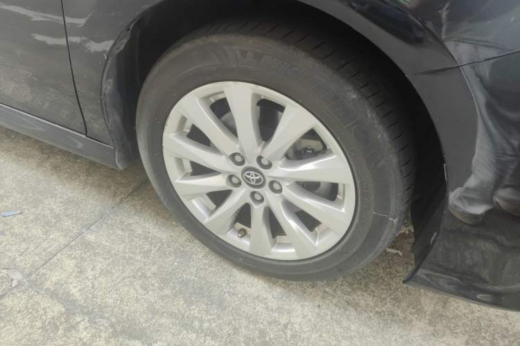 Used Toyota Camry 2019 Revised Version 2.0G Luxury Edition Right Front Wheel Hub