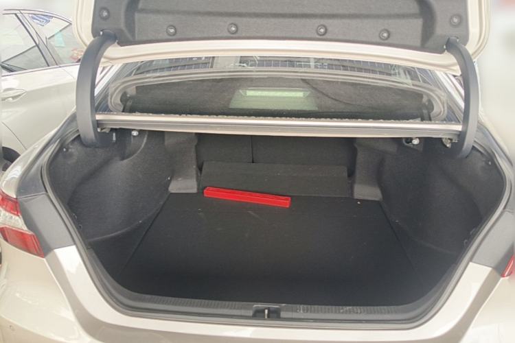 Used Toyota Camry 2019 2.0G Luxury Edition China VI Standard Trunk