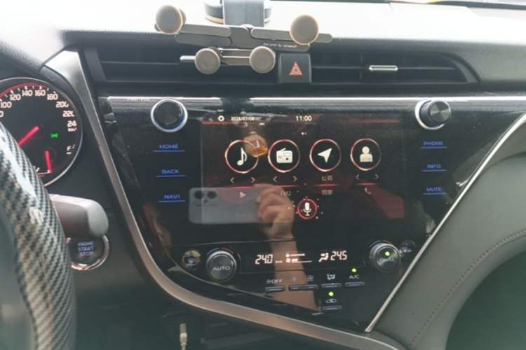 Used Toyota Camry 2019 2.0S FENGSHANG Version China VI Standard Audio And AC Panel