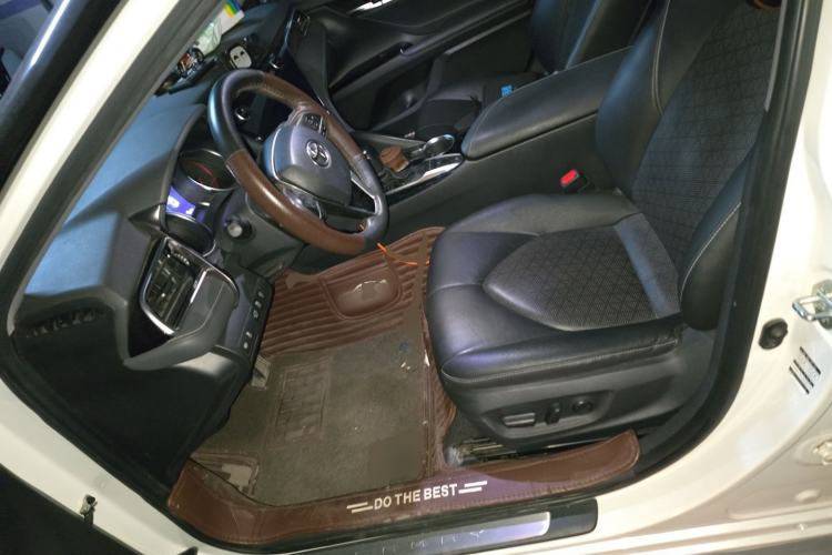Used Toyota Camry 2019 Revised Version 2.5S Fēngshàng Edition Left Front Seat