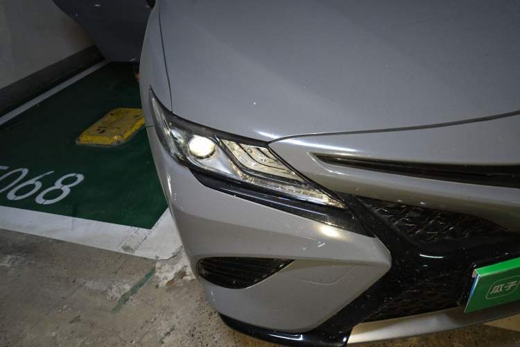 Used Toyota Camry 2019 Revised Version 2.5S Fēngshàng Edition Right Front Headlight