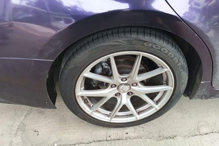 Used Toyota Camry 2019 2.0S FENGSHANG Version China VI Standard Right Rear Wheel Hub