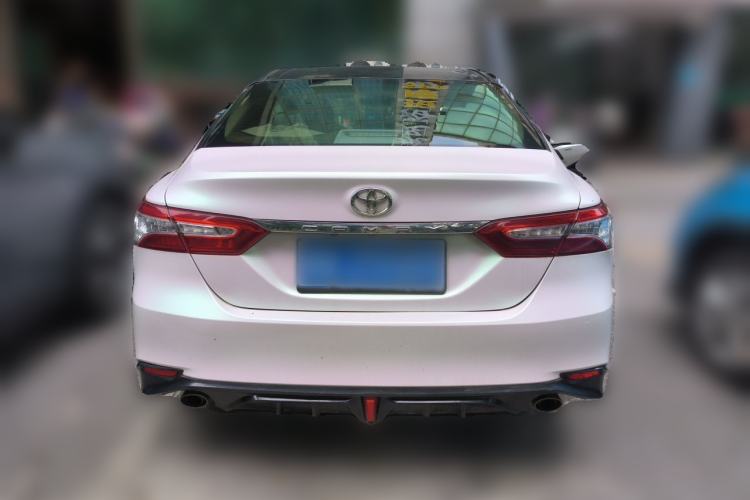 Used Toyota Camry 2019 Revised Version 2.0G Luxury Edition Rear