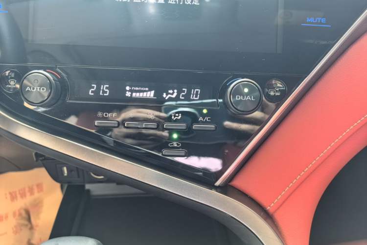 Used Toyota Camry 2019 2.5S FENGSHANG Version China VI Standard Audio And AC Panel