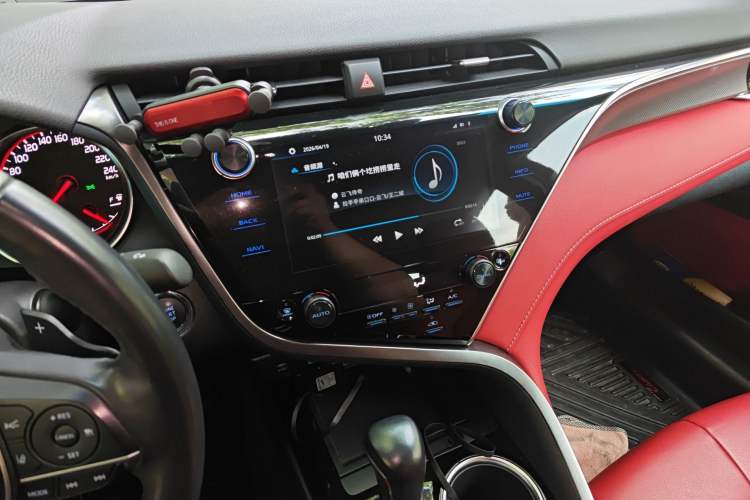 Used Toyota Camry 2019 2.5S FENGSHANG Version China VI Standard Audio And AC Panel